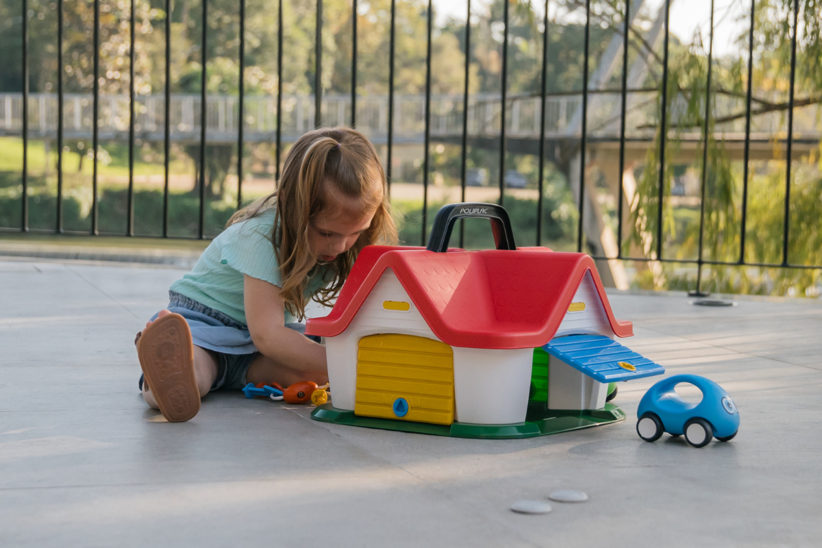 Garagem didática: brinquedo com alto valor pedagógico e que proporciona diversão e aprendizado para as crianças